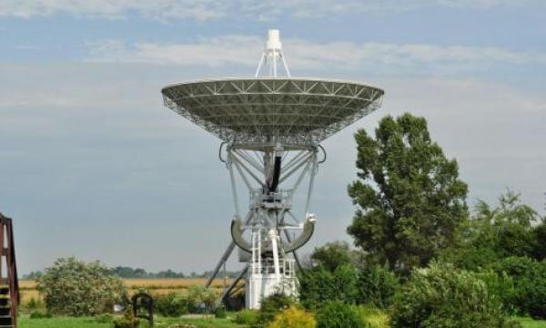 Centrum Astronomii UMK w Piwnicach - zbliżenie