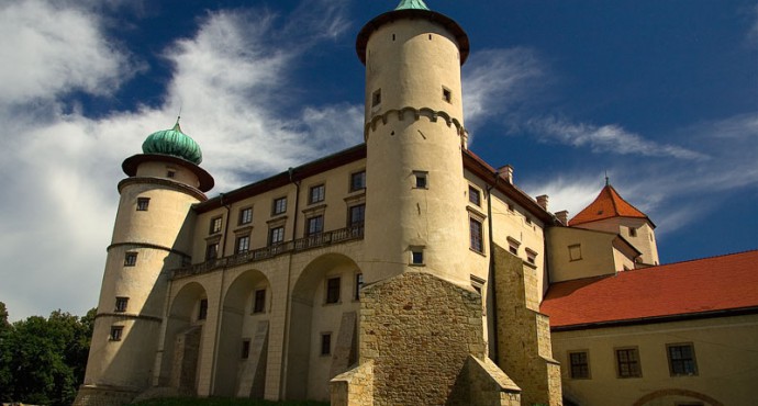 Zamek Kmitów / Pensjonat w Lesku - zbliżenie