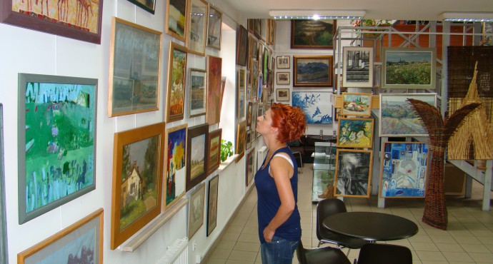 Galeria Sztuki Współczesnej Biuro Wystaw Artystycznych w Olkuszu - zbliżenie