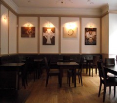Legends British Bar and Restaurant