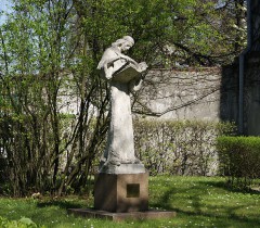 Pomnik Macieja Miechowity