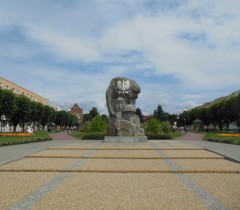 Pomnik Pamięci Poległym i Pomordowanym Żołnierzom Ofiarom Faszyzmu i Stalinizmu